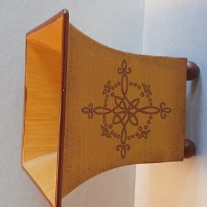 Pretty Gold Cachepot